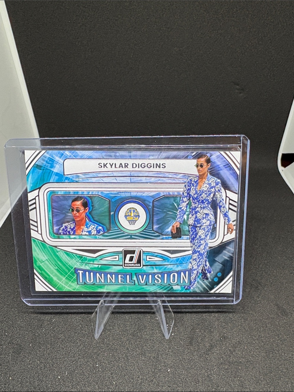 Panini Skylar Diggins Tunnel Vision Basketball Card